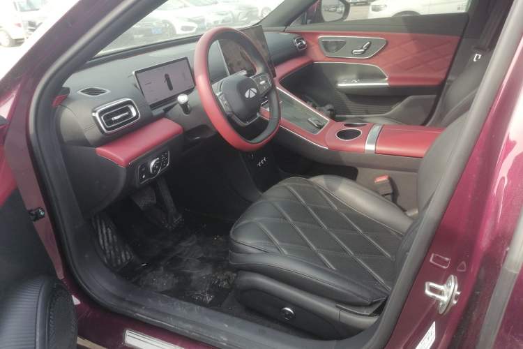 Used Chery Fulwin A9L 2025 Model, Four-Wheel Drive High-Energy Peak Edition