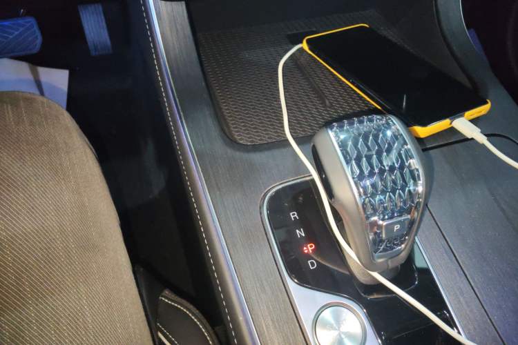 Used GAC Trumpchi GS8 2025 Linghang Series 2.0 TGDI Two-Wheel-Drive Luxury Edition 5 Seats