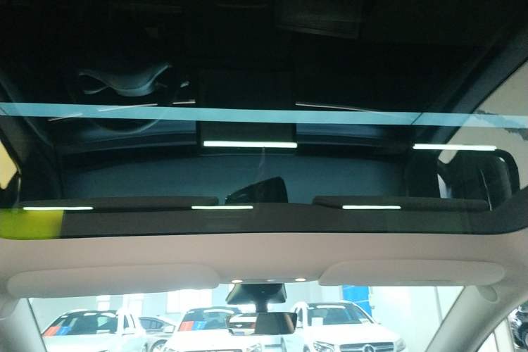 Used Tesla Model Y 2023 Long-Range All-Wheel-Drive Version
