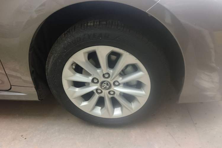 Used Toyota Corolla 2021 Dual-Motor 1.8L E-CVT Elite Edition