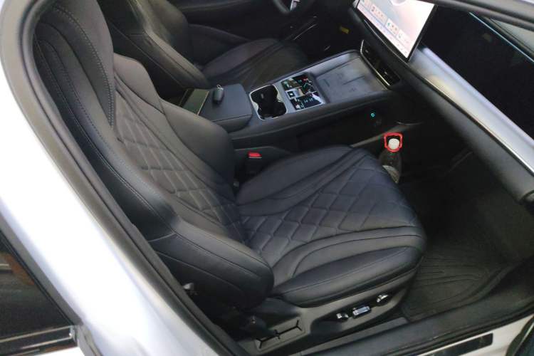 Used BYD Sealion 07 EV 2024 610 Long-Range Version Right Front Seat