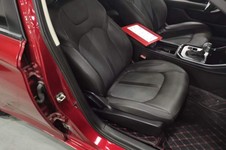 Used Dongfeng Aeolus Yixuan 2020 230T Automatic Advanced Edition