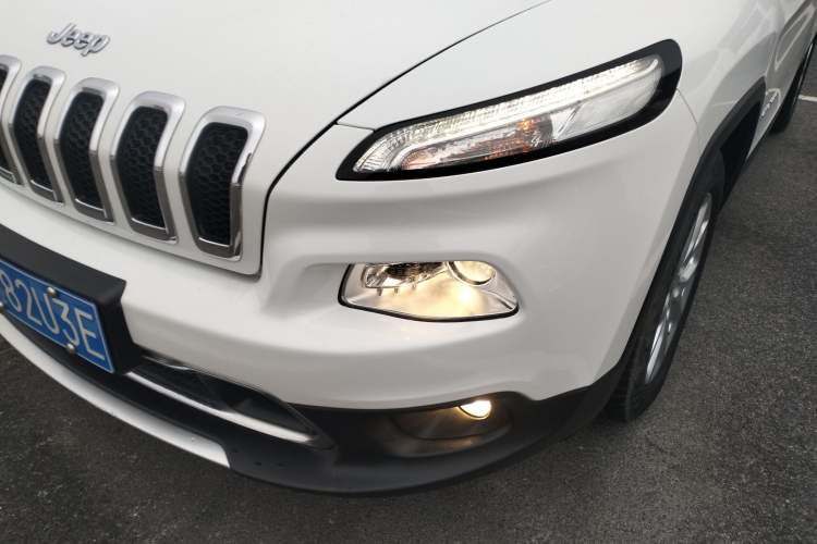 Used Jeep Cherokee 2017 2.4L Leading Smart Edition