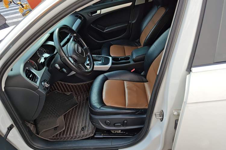 Used Audi A4L 2011 2.0 TFSI Standard Model
