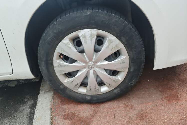 Used Toyota YARiS L Zhi Xuan 2015 1.5E Automatic Charm Edition