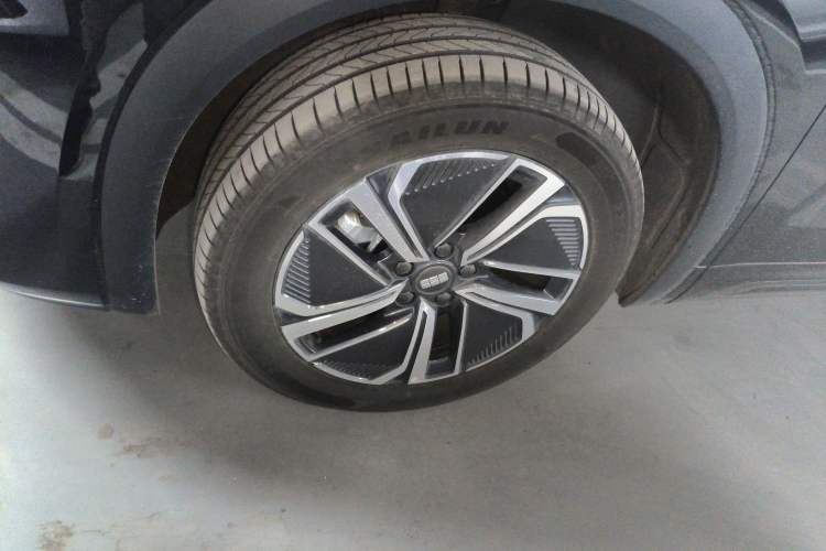 Used Geely Galaxy Galaxy Xingjian 7 EM-i 2025 120km Launch+ Version
