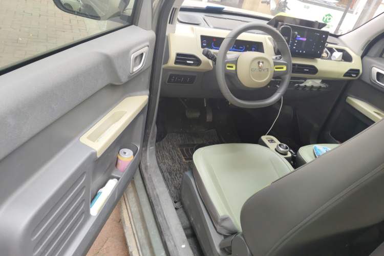 Used Geely Auto Panda 2024 200km Panda Rider