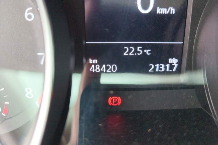 Used Volkswagen Magotan 2020 330TSI DSG Luxury Edition Odometer Close Up