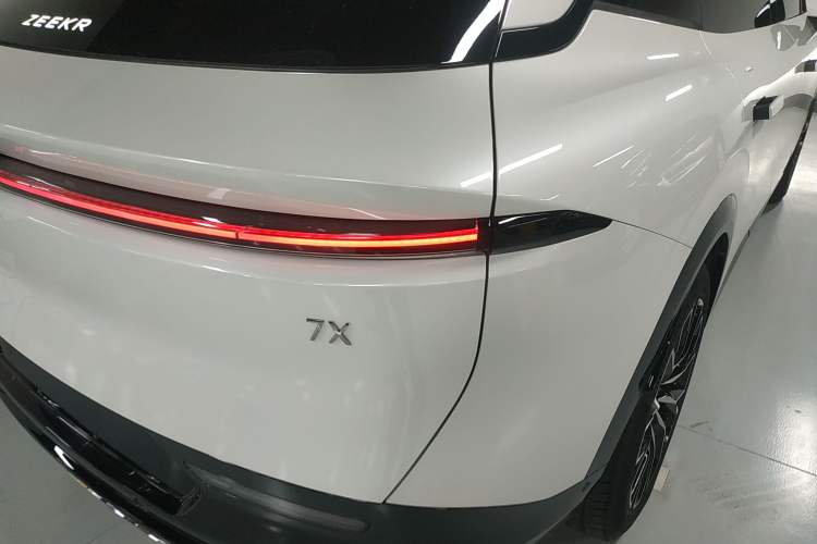 Used Zeekr 7X 2025 75 kWh Rear-Wheel Drive Intelligent Driving Version