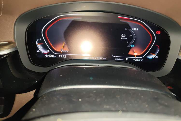 Used BMW 5 Series 2020 530Li Luxury Edition Premium Package Odometer Close Up