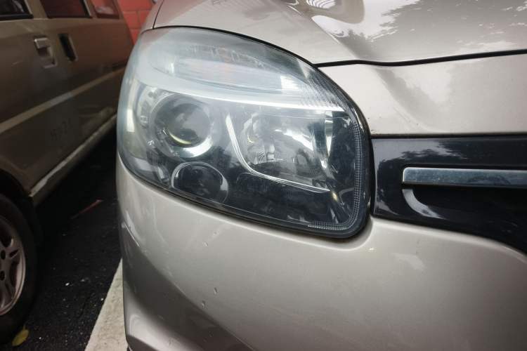 Used Renault Koleos 2014 2.5L 4x4 Comfort Edition
