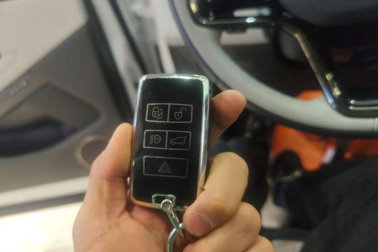 Used Land Rover Range Rover Evoque 2024 Aurora L 249 PS Prestige Light-Chasing Edition