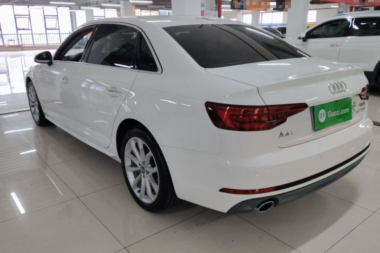 Used Audi A4L 2018 30th Anniversary Edition 40 TFSI Fashion Model

