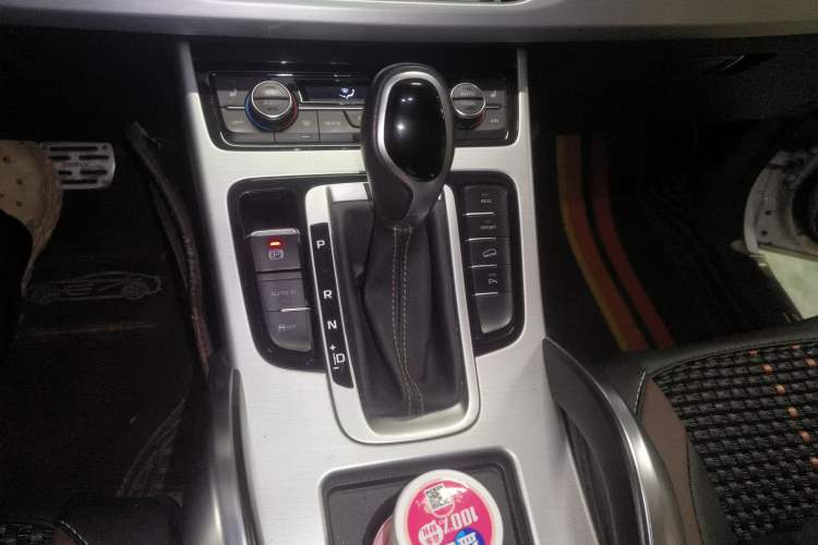 Used Geely Auto Emgrand X7 Sport 2016 1.8TD Automatic ZhiZun Version
