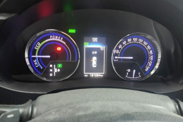 Used Toyota Levin 2016 Dual-Engine 1.8H GS E-CVT Elite Model with Sunroof