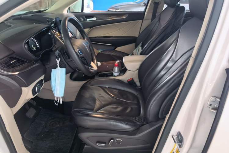 Used Lincoln MKC 2018 2.0T Two-Wheel Drive Luxury Edition
