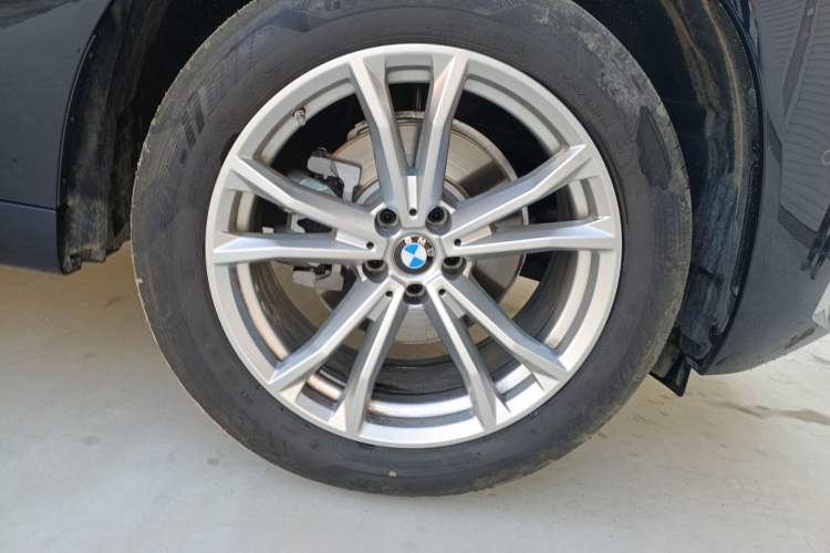 Used BMW X3 2025 Model, Facelifted xDrive25L Luxury Package