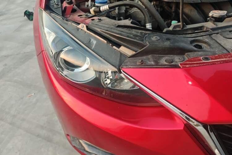 Used Mazda 3 Axela 2014 Sedan 1.5L Automatic Comfort Model Right Front Headlight