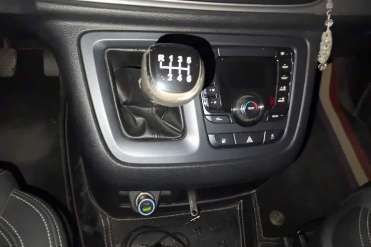 Used SAIC MAXUS G10 2018 PLUS 2.0T Manual Elite Edition
