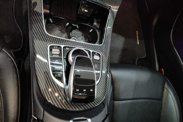 Used Mercedes-Benz E-Class 2017 E 300 L Sport Luxury Edition Gear Lever