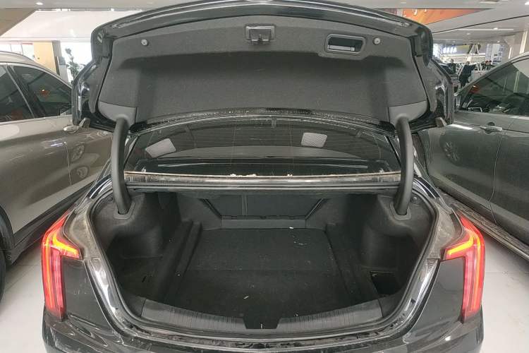 Used Cadillac CT5 2022 28T Luxury Version (Standard Edition) Trunk