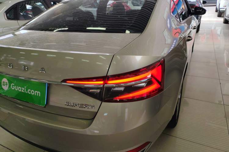 Used Skoda Superb 2019 Facelifted TSI280 DSG Comfort Edition
