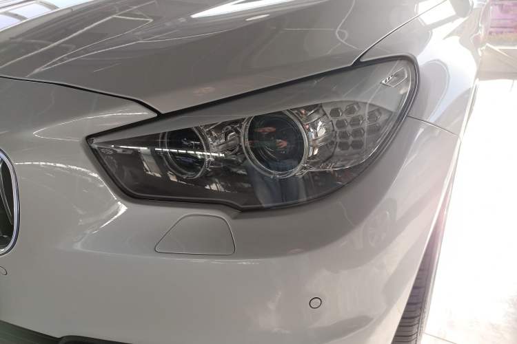 Used BMW 5 Series GT 2017 528i Leading Model
