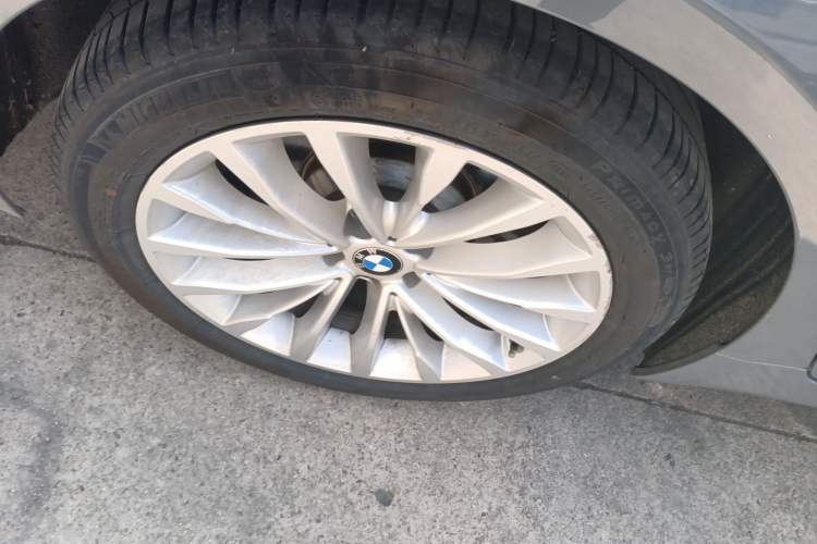 Used BMW 5 Series 2018 525Li Luxury Package