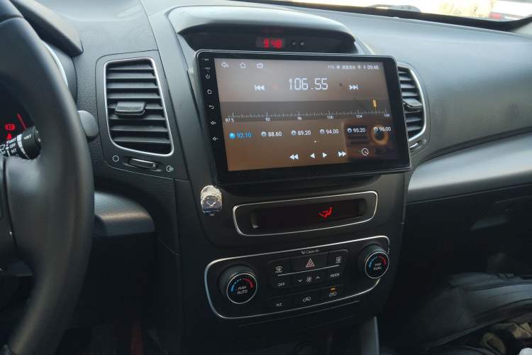 Used Kia Sorento 2013 2.4L 5-Seater Gasoline Comfort Version China IV Standard
