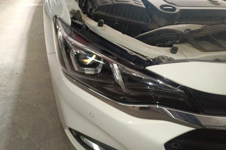 Used Chevrolet Monza 2020 320 Automatic Enjoyment Edition Right Front Headlight