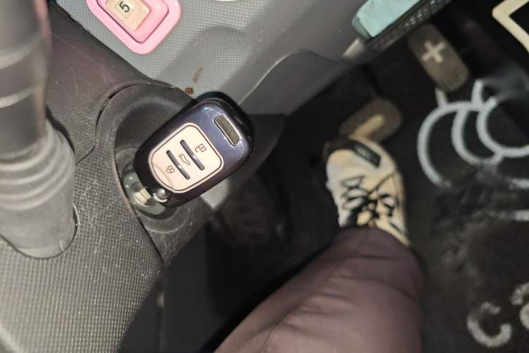 Used Wuling Hongguang MINIEV 2021 Macaron Premium Model – Lithium Iron Phosphate
