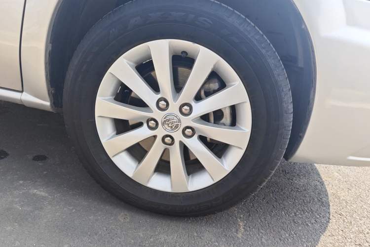 Used Buick GL8 2014 2.4L Classic Edition
