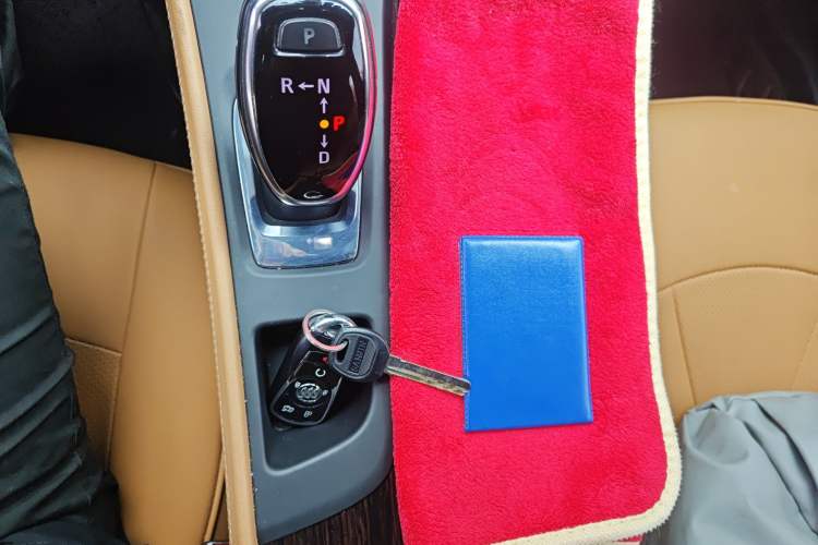 Used Buick LaCrosse 2016 20T Elite Edition Gear Lever