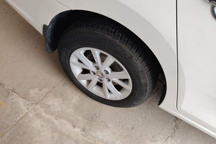 Used Skoda Rapid 2016 1.6L Manual Front-Wheel-Drive Version