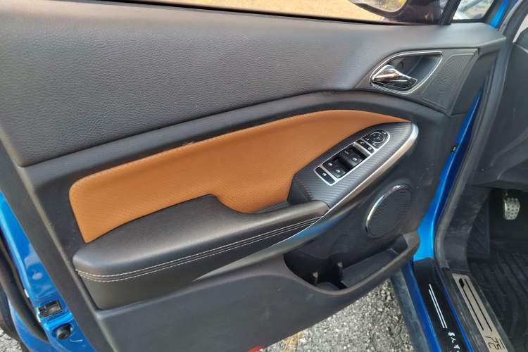 Used BYD Yuan 2016 1.5L Manual Luxury Version
