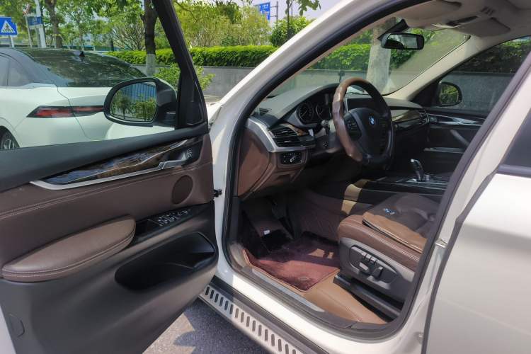 Used BMW X5 2015 xDrive28i