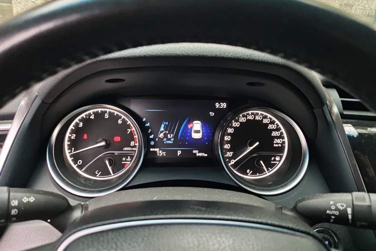 Used Toyota Camry 2019 2.0G Luxury Edition China VI Standard