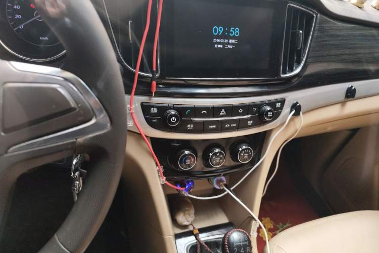 Used Baojun 730 2016 1.5L Manual Comfort Version 7 Seats China V Emission Standard
