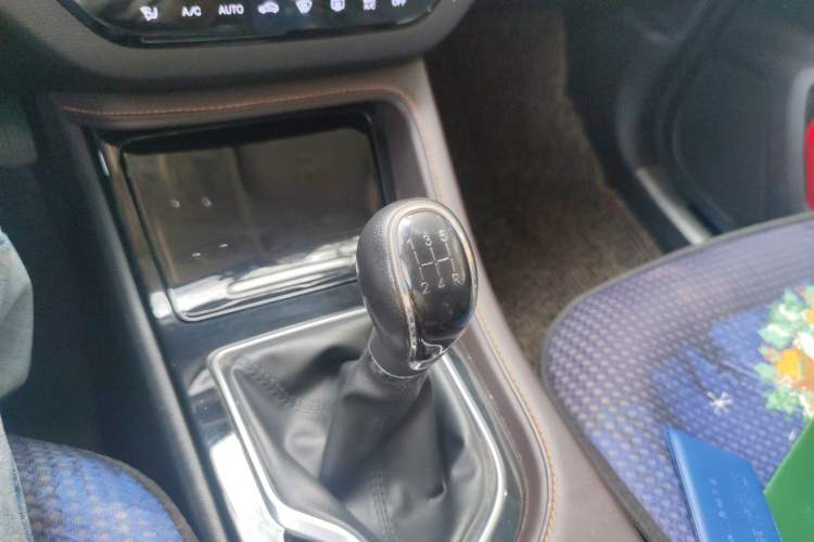 Used CHANGAN CS35PLUS 2018 1.6L Manual Cool Edition China V Standard