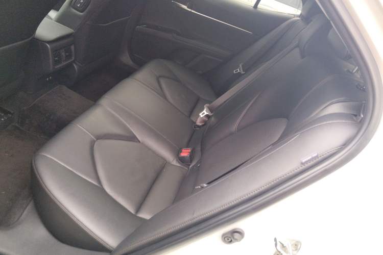 Used Toyota Camry 2019 2.0G Luxury Edition China VI Standard
