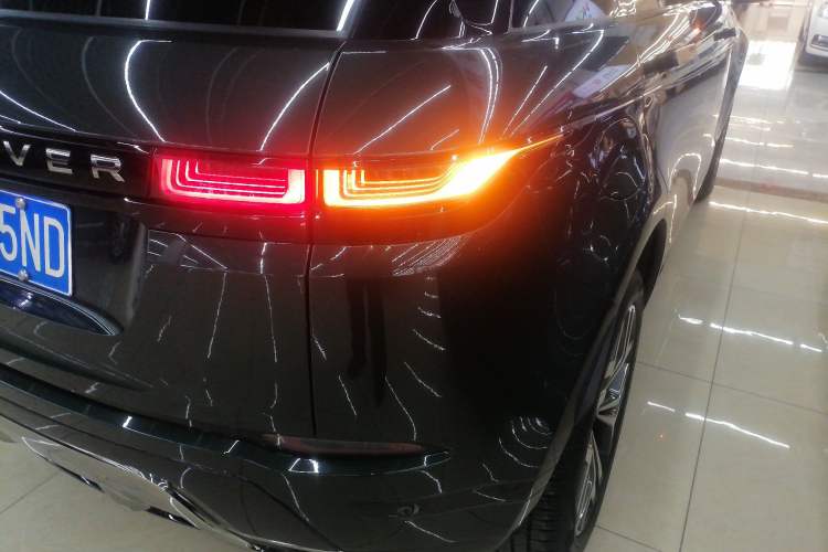 Used Land Rover Range Rover Evoque 2021 Range Rover Velar L 249PS R-Dynamic First Edition
