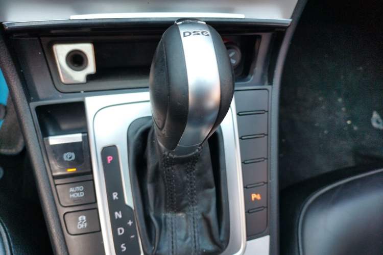 Used Volkswagen Magotan 2013 1.8TSI Luxury Model Gear Lever