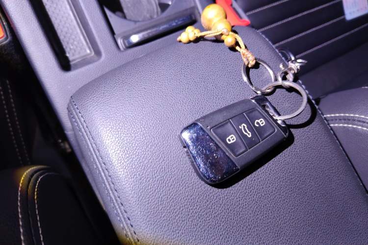 Used Volkswagen Magotan 2020 330TSI DSG Leading Model
