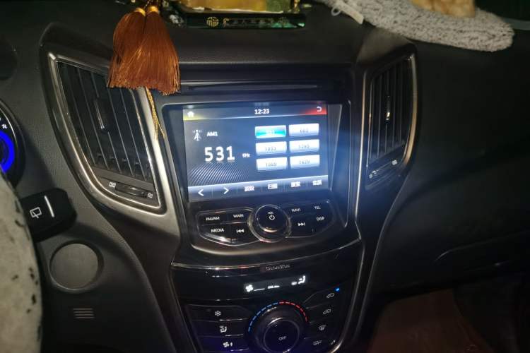 Used CHANGAN CS75 2014 2.0L Manual Luxury Version China V Standard