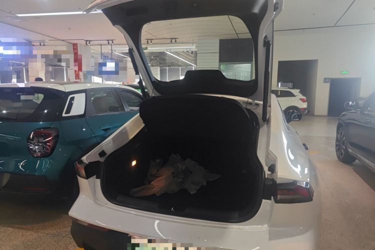 Used CHANGAN UNI-V iDD 2024 Blue Whale Smart Electric iDD 136km ZhiKu Model
