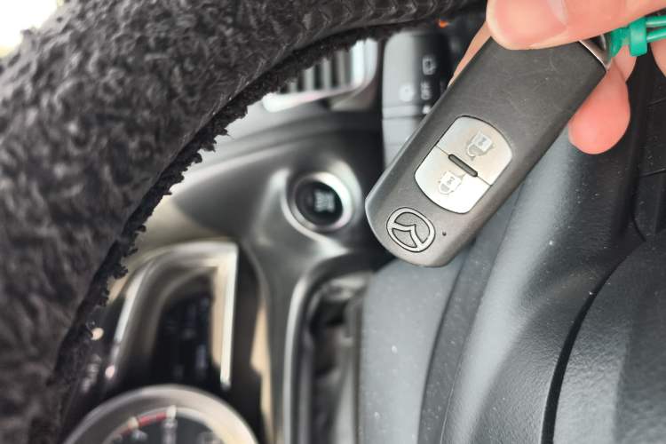 Used Mazda Mazda 3 Axela 2017 Hatchback 2.0L Automatic Sport Model China V Emission Standard
