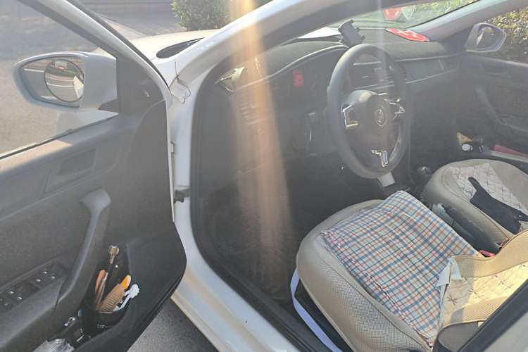 Used Volkswagen Santana 2013 1.4L Manual Fashion Edition