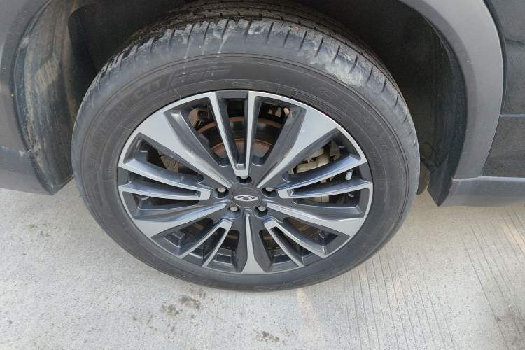 Used Chery Tiggo 8 PLUS 2022 Kunpeng Edition 390TGDI DCT Four-Wheel Drive Luxury Version
