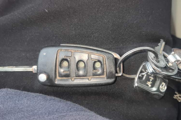 Used Chery E3 2013 1.5L Manual ZhiShang Model