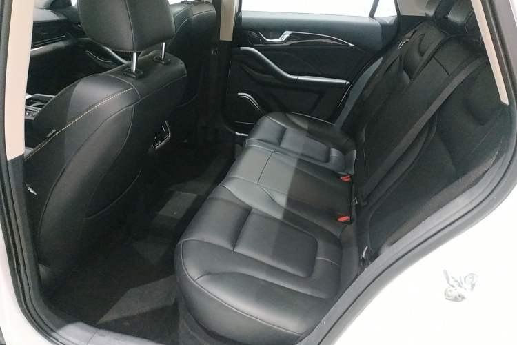Used Bestune B70 2022 Third Generation 1.5T Automatic Enjoyment Version Left Rear Seat